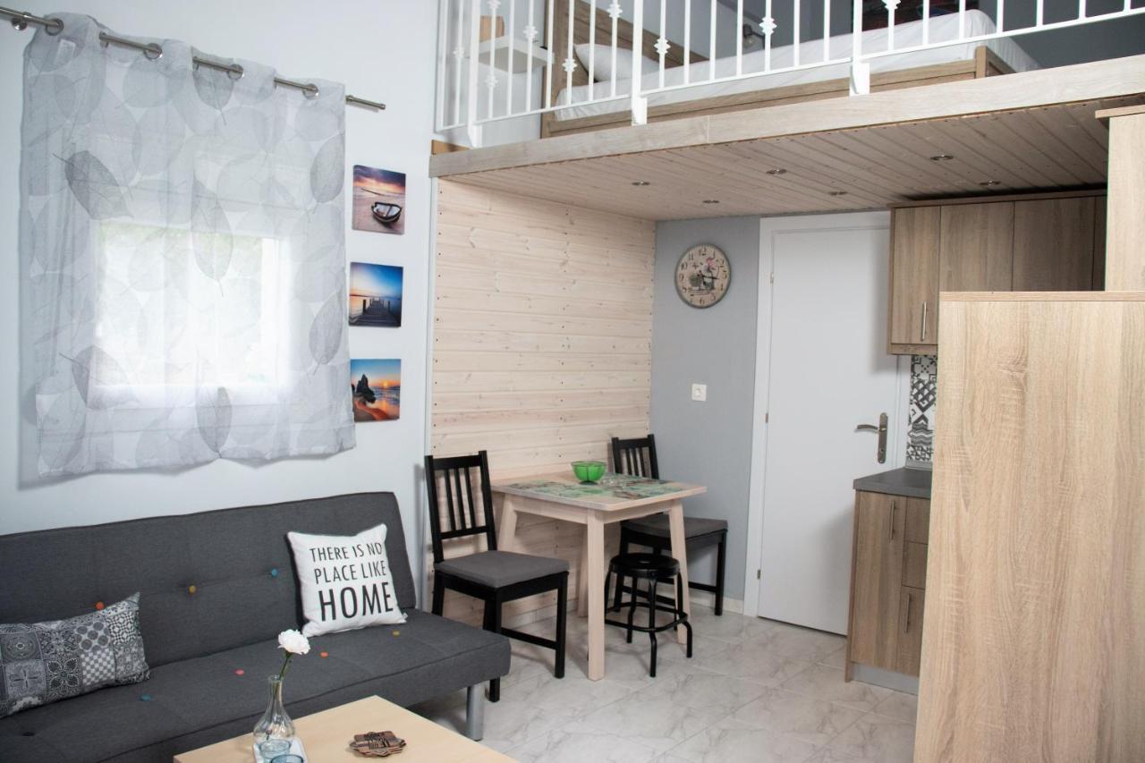 Filippou Luxury Apartments Flogita Exterior photo