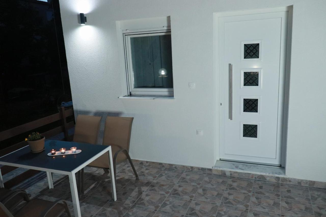 Filippou Luxury Apartments Flogita Exterior photo